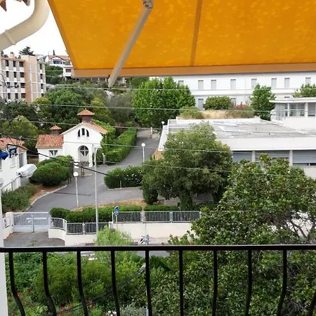 Plateau Notre Dame Διαμέρισμα *